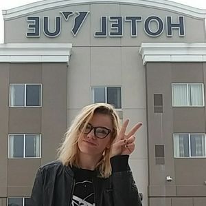 Meet your Posher, Casey